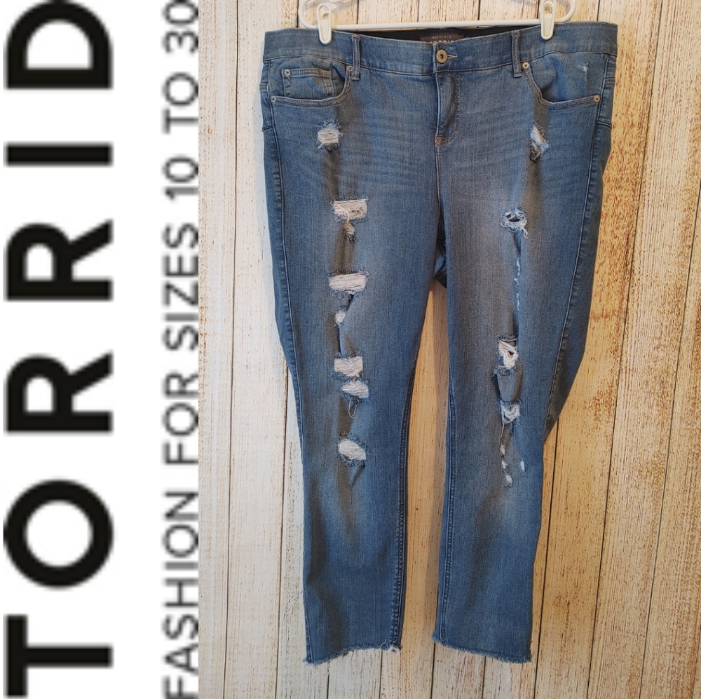 Torrid Premium Highrise Bombshell Skinny Jeans 22